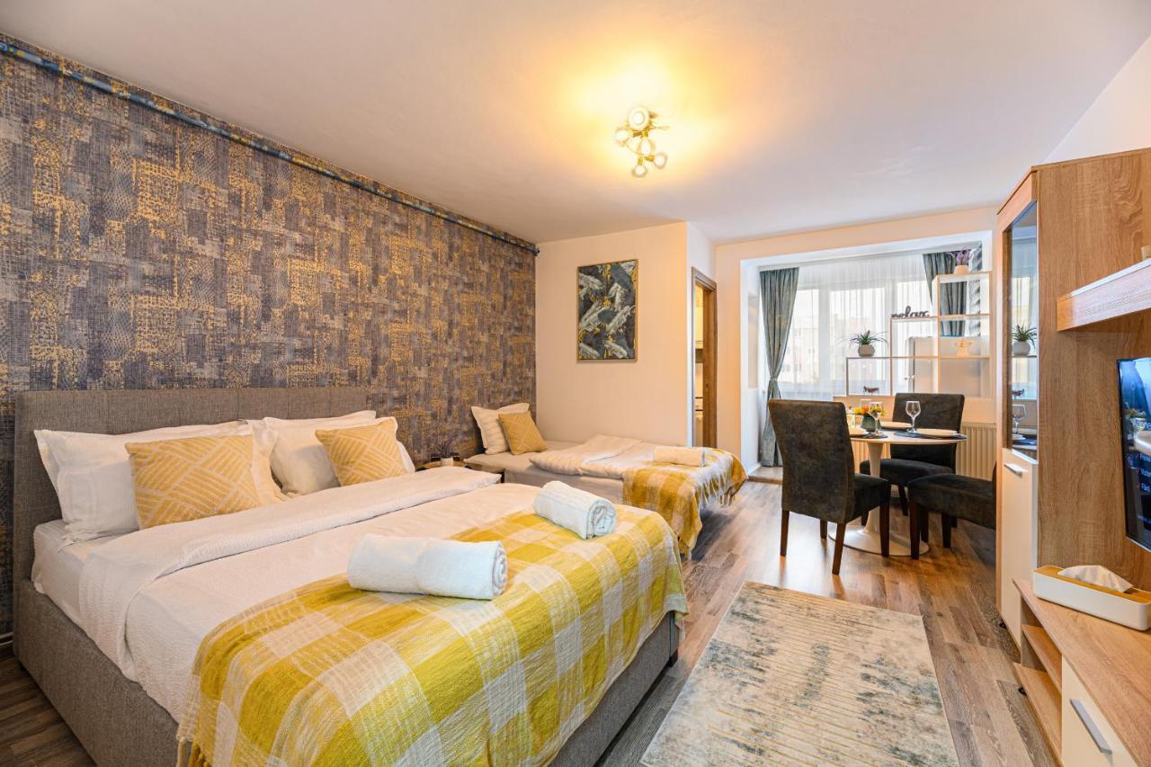 Luxury Studios - Soarelui 10 Brašov Exteriér fotografie